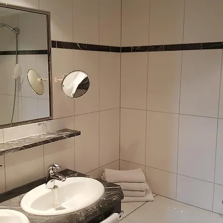 Hotel Mozart 4*