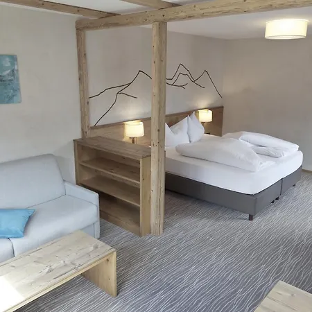 Hotel Mozart 4*